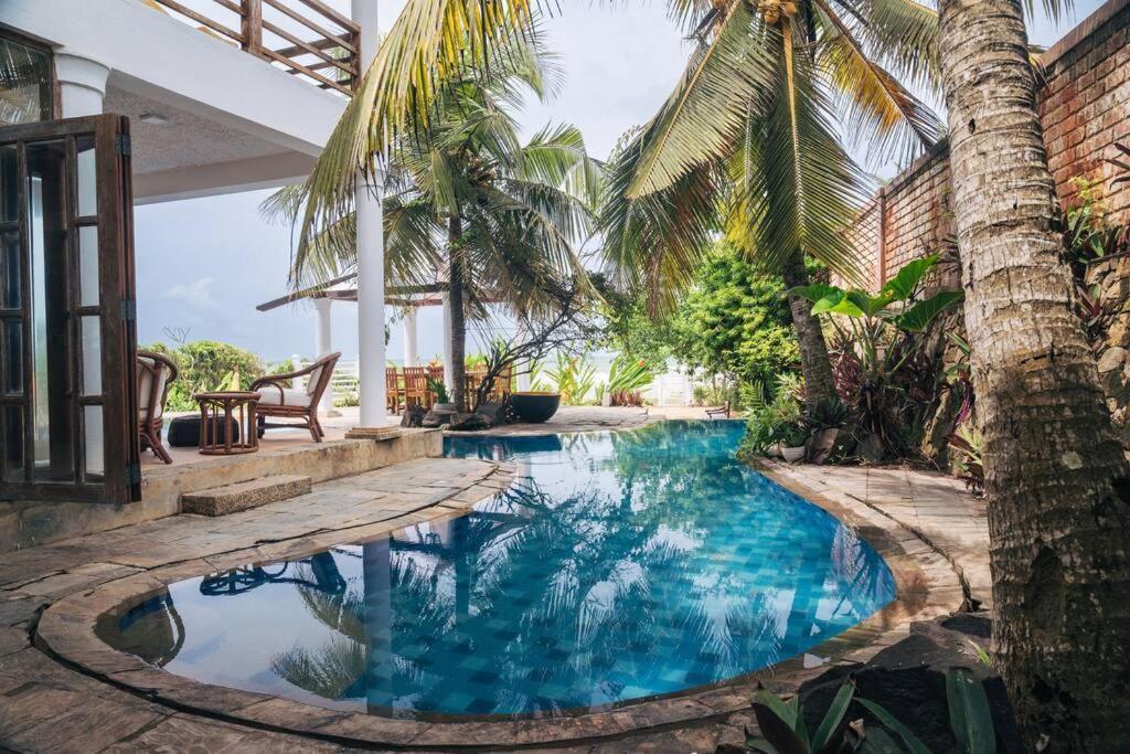 Santi Beach House With Pool & Beach Weligama Exterior foto