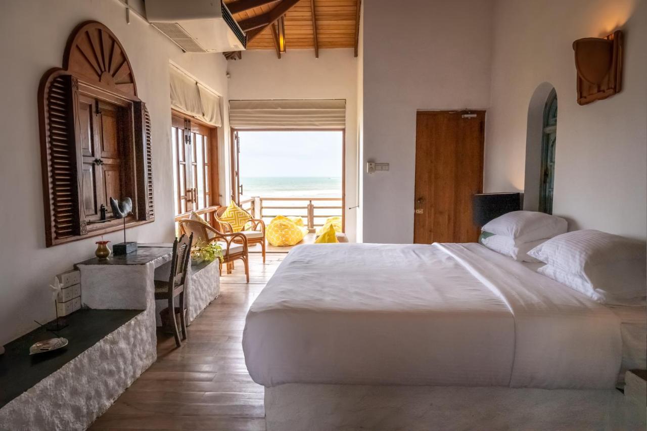 Santi Beach House With Pool & Beach Weligama Exterior foto
