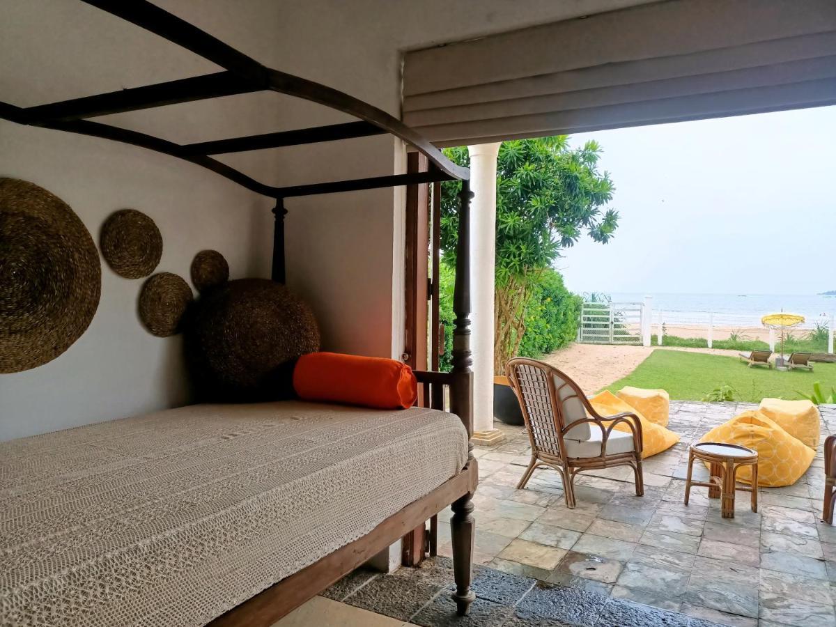 Santi Beach House With Pool & Beach Weligama Exterior foto